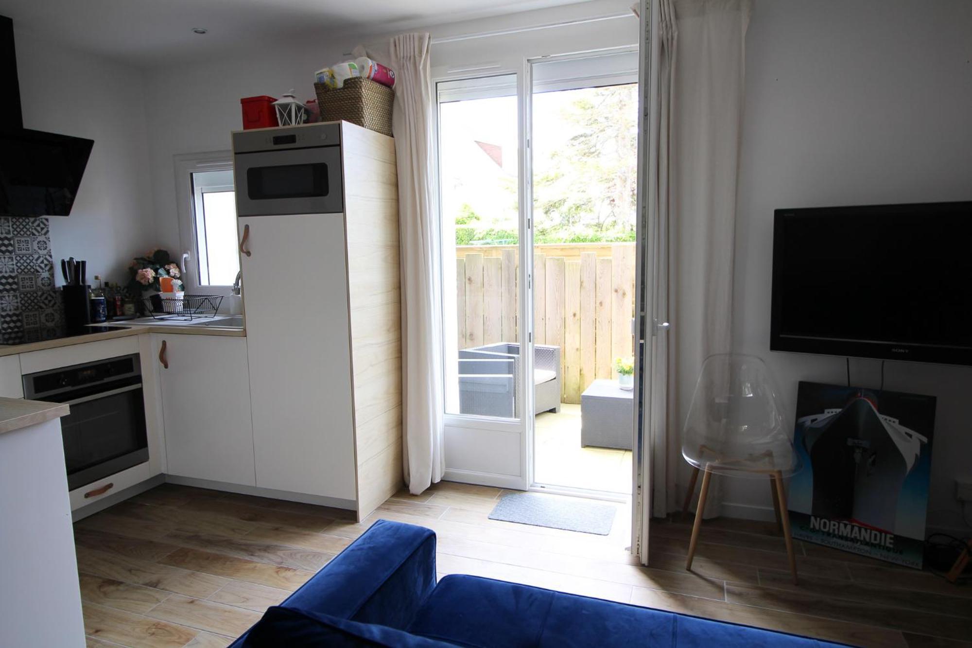 Appartement Avec Terrasse Privee, Plage A Pied Saint-Aubin-Sur-Mer  Extérieur photo