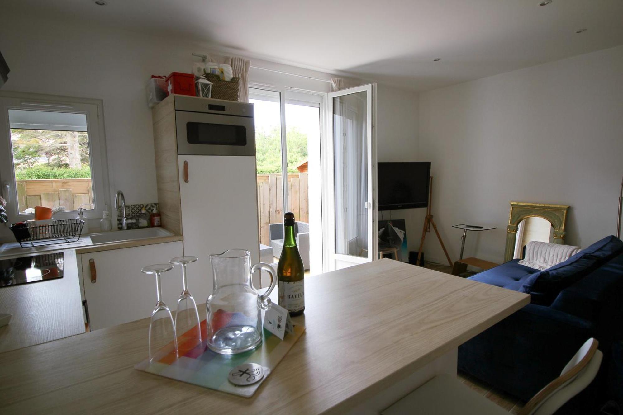 Appartement Avec Terrasse Privee, Plage A Pied Saint-Aubin-Sur-Mer  Extérieur photo